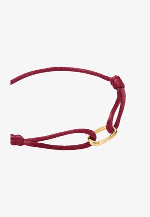 Burgunderrotes geflochtenes Armband mit einem ovalen goldenen Verschluss und verstellbaren Schiebeknoten auf weißem Hintergrund.