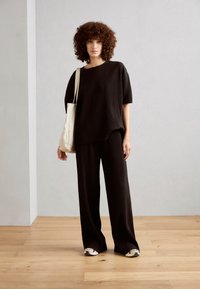 b.young BYTRISSA - Broek - black