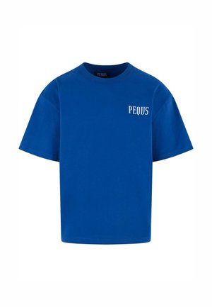 Blue cotton t-shirt with short sleeves, crew neck, and the word "PEQUS" printed in white on the left chest area.