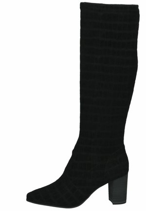 Botte noire montant jusqu'au genou avec un talon bloc et un motif crocodile texturé en surface.