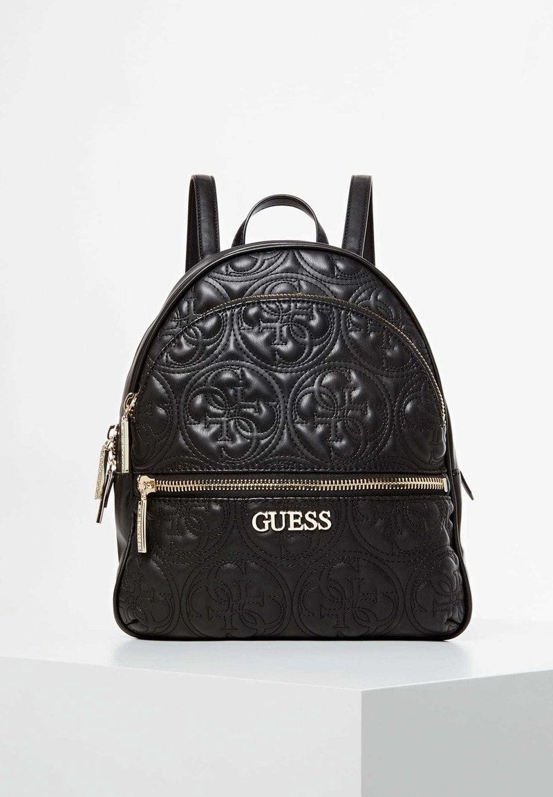 Sac à dos en cuir noir avec motifs circulaires embossés, ferrures dorées, poche avant zippée et bretelles réglables.