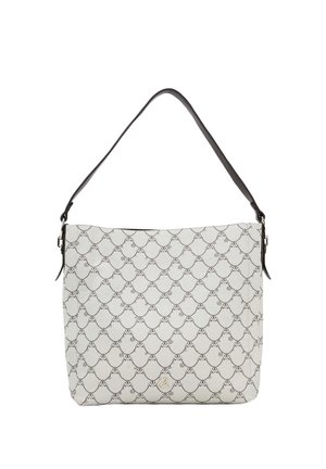 Borsa bianca con motivo smerlato nero, caratterizzata da piccoli loghi e da una tracolla nera singola con fibbie laterali.