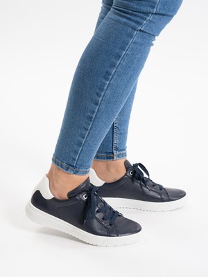 ara ROM - Matalavartiset tennarit - blau