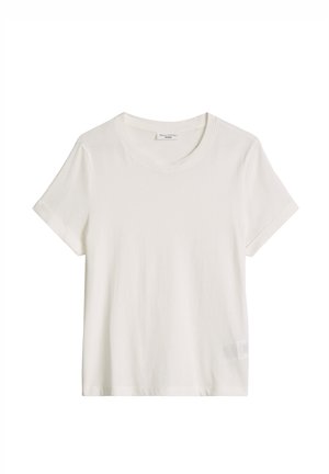 Prosty biały T-shirt z krótkim rękawem i okrągłym dekoltem, z małą metką marki wewnątrz kołnierza, pokazany na białym tle.