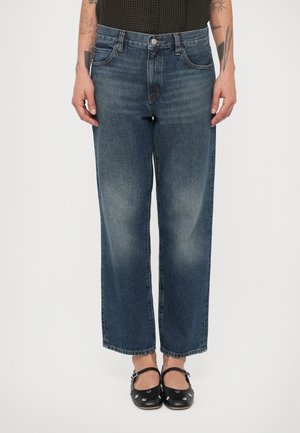 THE HANG - Jean boyfriend - sail