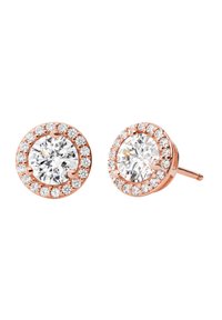 Roségoldörhängen med stift som har en central rund klart ädelsten omgiven av en halo av mindre klara stenar, med en polerad yta.