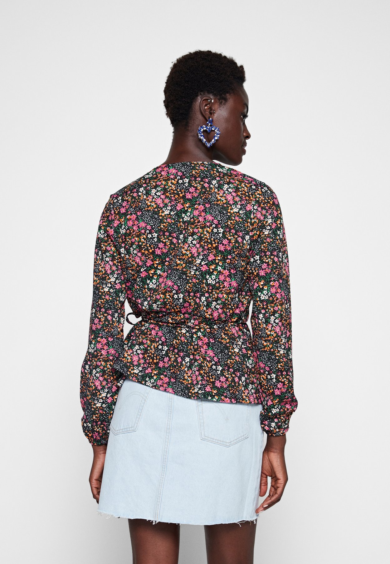 ONLOVA WRAP TOP