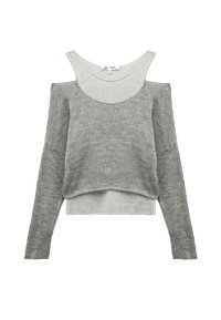 Grauer Strickpullover mit weitem Ausschnitt, verkürztem Design, langen Ärmeln und strukturiertem Finish. Besitzt einen kontrastierenden helleren Graubereich oben.