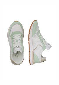 Voile Blanche STORM 015 - Baskets basses - mint