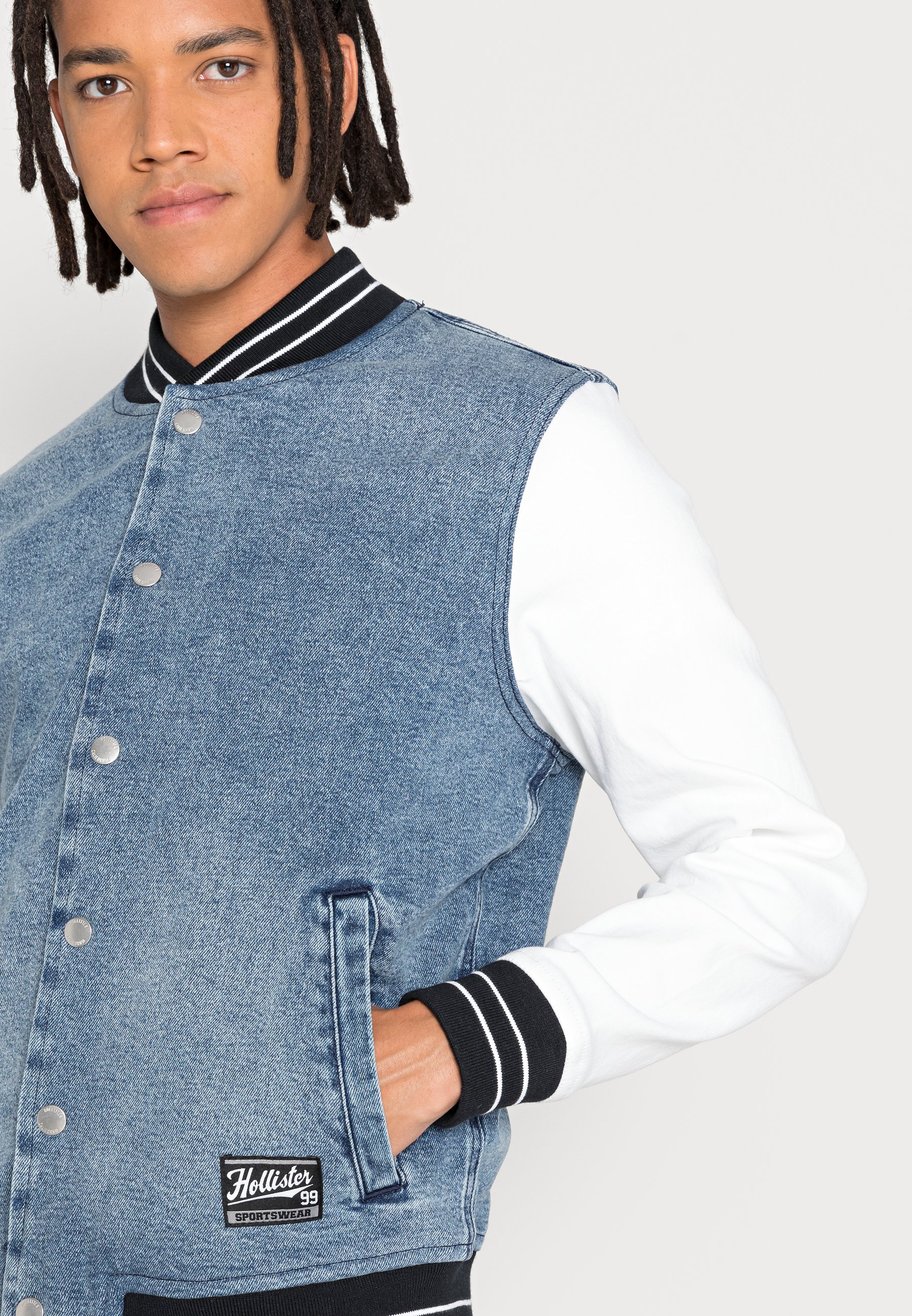 Hollister Co. Bomber Jacket - light 