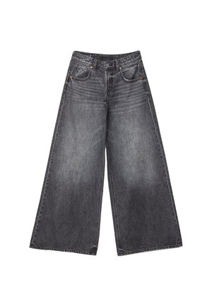 Wide-leg black faded jeans with front pockets, copper rivets, belt loops, and a small star detail on the right pocket.