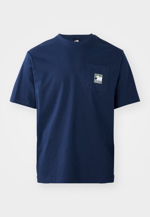 The North Face MOUNTAIN LOGO RELAXED POCKET TEE - Lihtne T-särk - summit navy