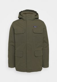 Olive green parka jacket made of a smooth fabric. Features a hood, two chest pockets, and two side pockets. Zipper and button closure.