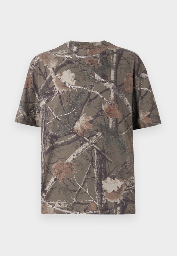 BOXY OPEN CAMO WEBEX - Print T-shirt - khaki3