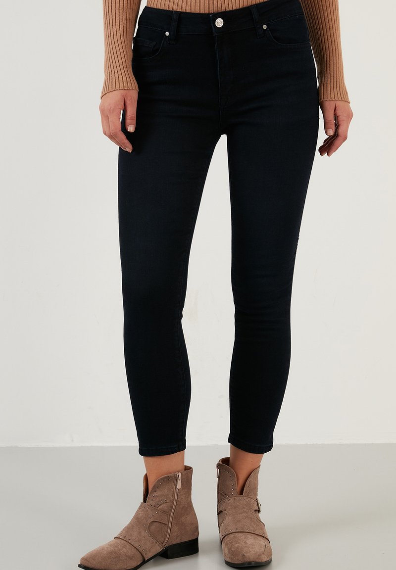 LELA Vaqueros pitillo - navy blue