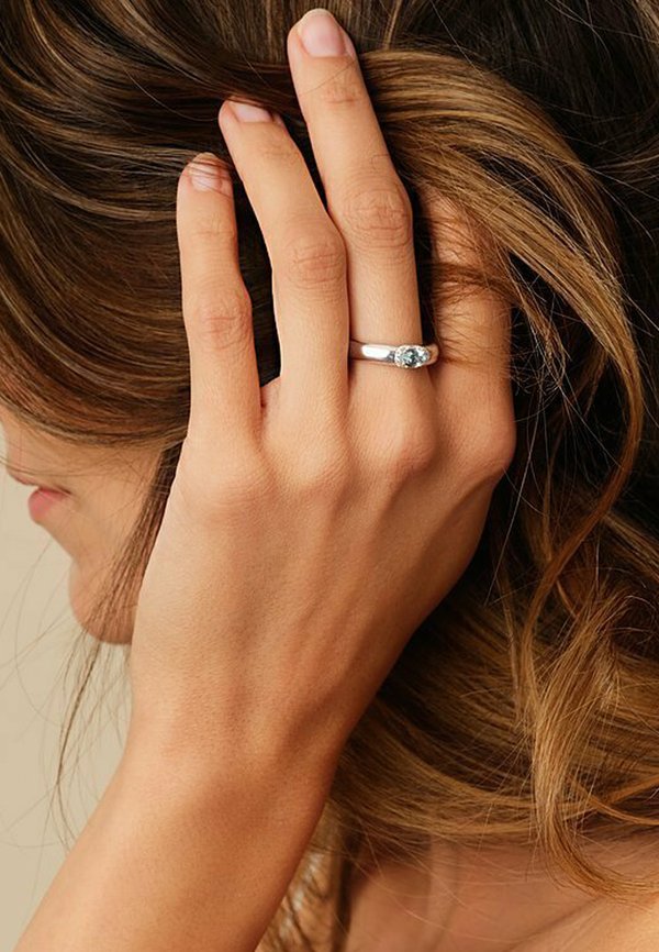 Ring - weißgoldfarben