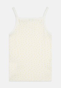 Top branco com alças finas, apresentando um padrão de pequenos corações amarelos. Feito de um tecido suave com uma textura lisa e bordas acabadas.