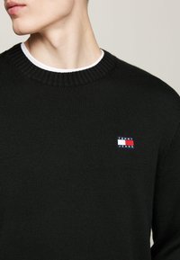 Thumbnail Image 4