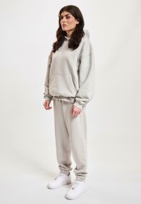 Thumbnail Image 2
