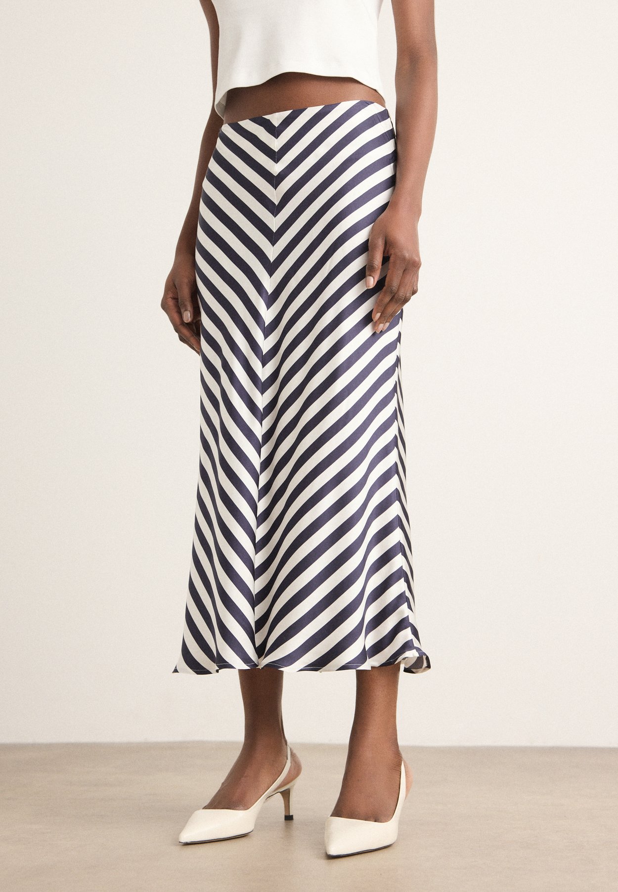 CHEVRON STRIPED SKIRT