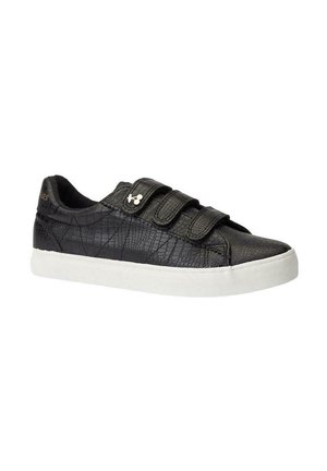 Baskets noires texturées avec trois bandes Velcro et semelles en caoutchouc blanches. Présentent un motif en cuir de reptile et un petit logo en accent.