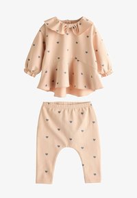 Non sélectionné, beige heart print