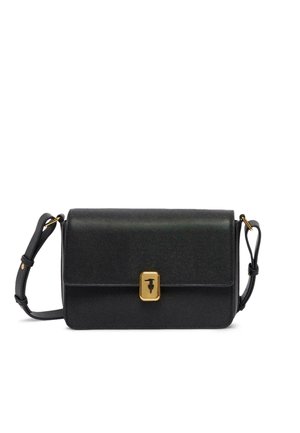 Borsa a tracolla nera con texture, chiusura a patta magnetica, dettagli in oro e tracolla regolabile. Finitura liscia con un design elegante.