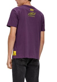 QS - T-shirt z nadrukiem