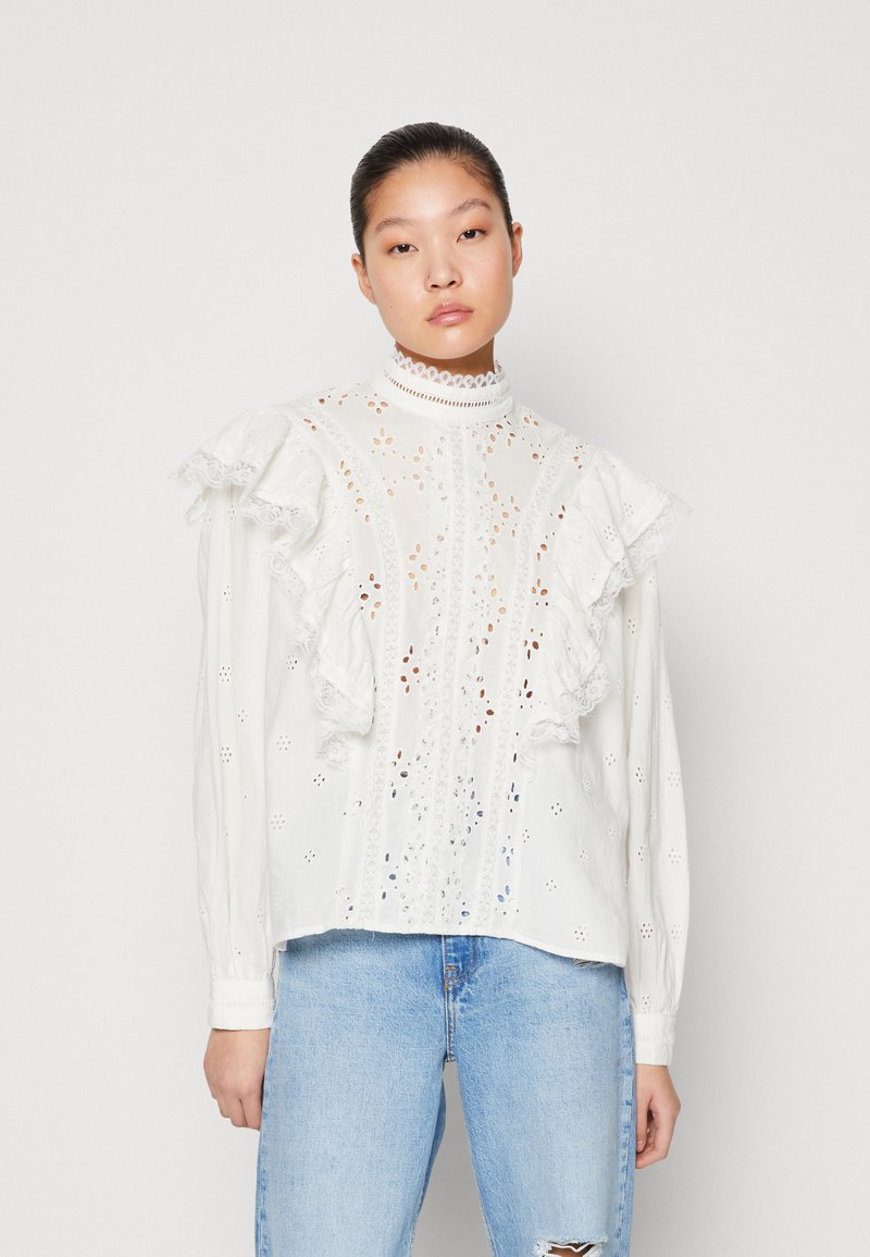 YASLEANNA Top - Star White main image 1