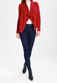 comma Vest - red