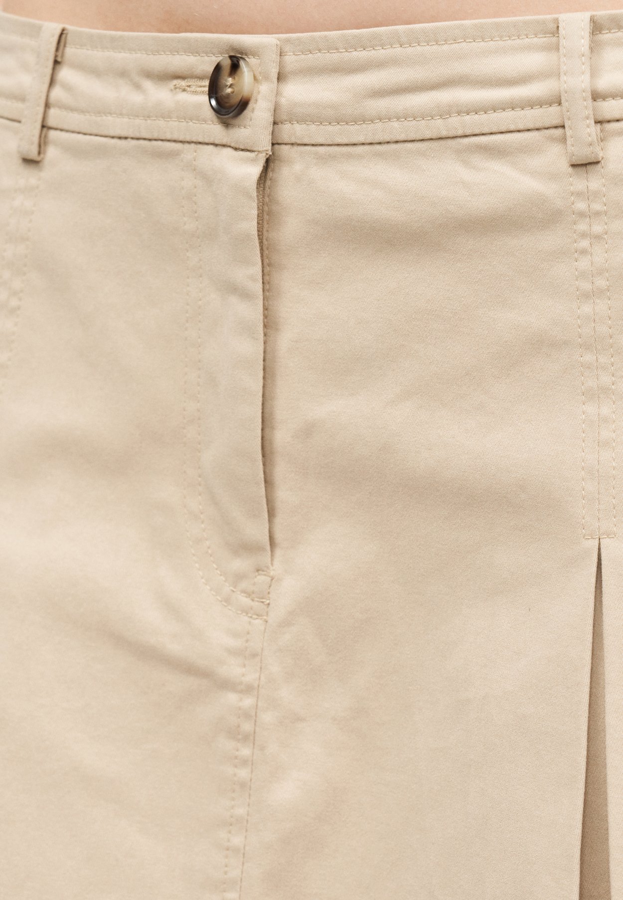 ONLSTELLA Short