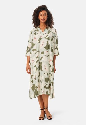 MANIKEETOS - Robe chemise - frosty green