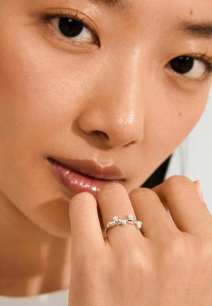 LULU - Ring - silver-coloured