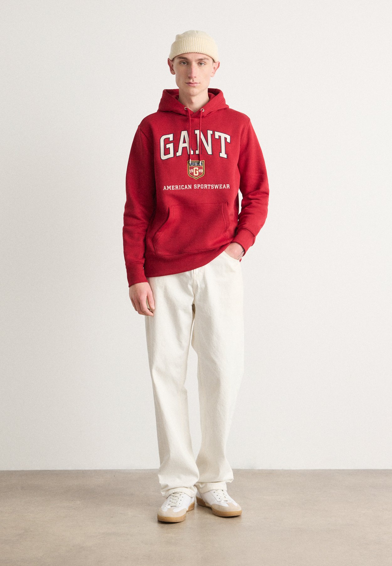 GRAPHIC HOODIE