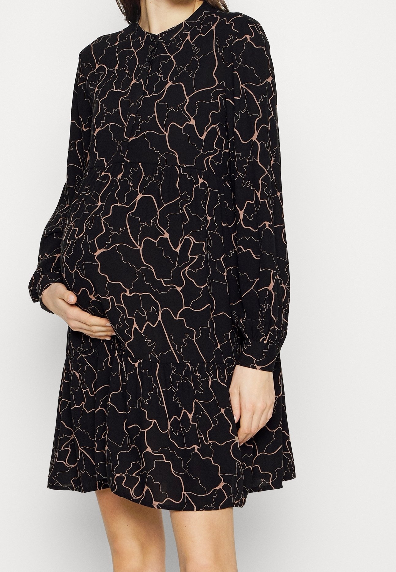Vero Moda Maternity Robe de jour black/noir (Seconde main
