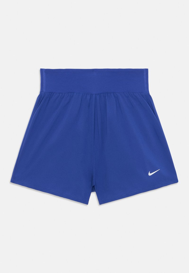Shorts de sport bleus en tissu lisse avec une large ceinture élastique et un petit logo Nike blanc en bas à gauche.