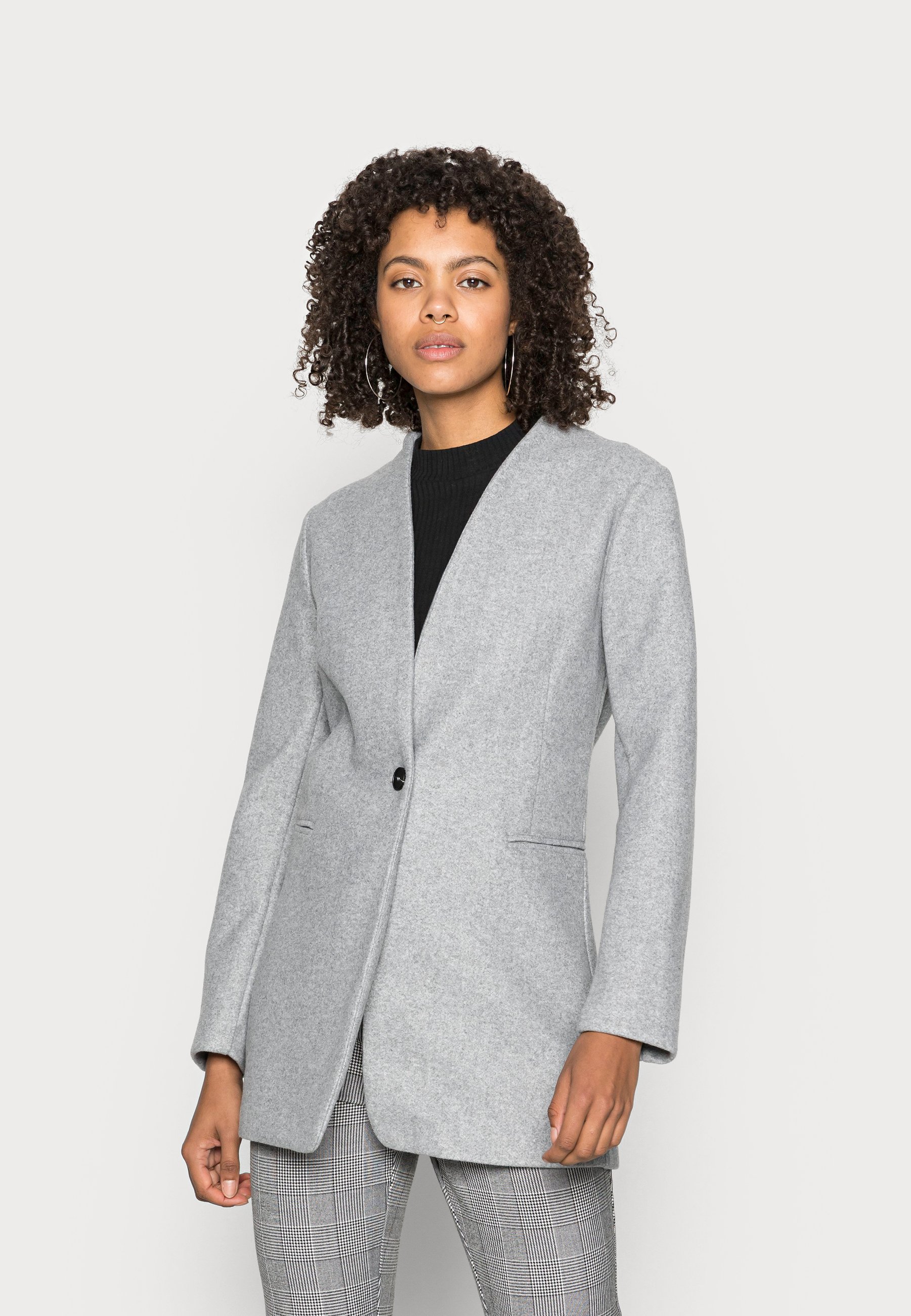 Abrigos cortos de mujer online | Zalando
