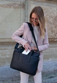 PURE Studios CAPELLA UNISEX - Notebooktasche - midnight black