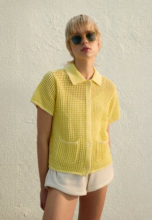 Blusa com botões - yellow pear
