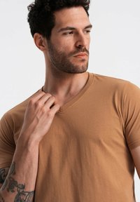 Ombre TSBS - T-shirts basic - brown