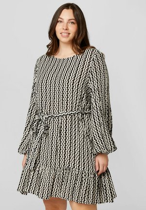 CURVY COLLECTION LISETTE - Day dress - weiß schwarz