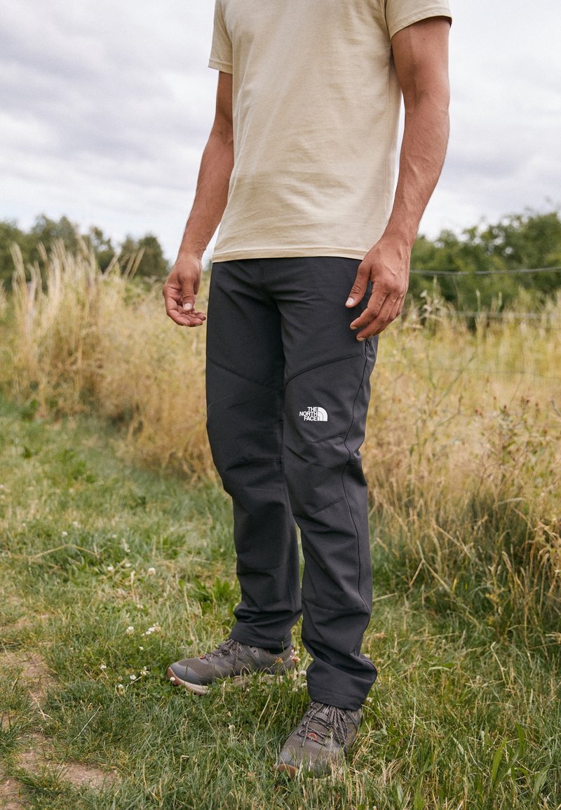 The North Face Ulkohousut - black