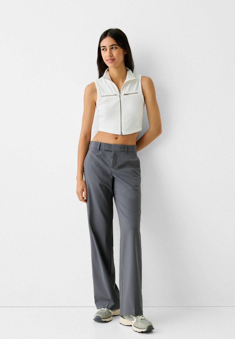 Bershka Broek donkergrijs gemêleerd Bershka Broek donkergrijs gemêleerd