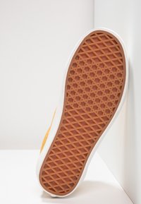 Vans Tenisky - mustard yellow