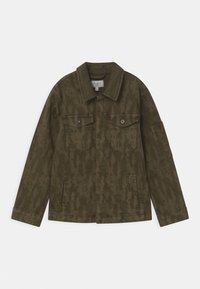 Oliveově zelená bunda z odolné tkaniny, s jemnou strukturou, dvěma náprsními kapsami a límcem na knoflíky. Klasický střih.