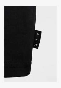 Επιλέχθηκε, black