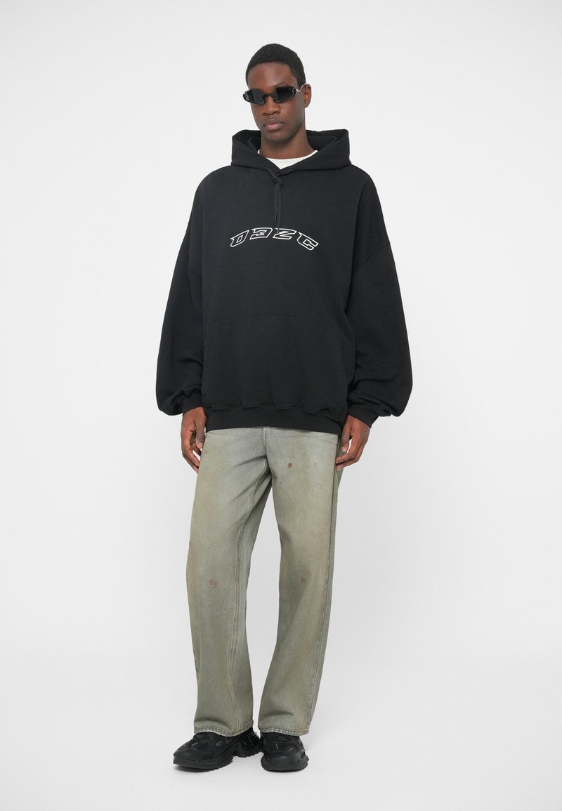 032c HANSEL AND GRETEL UNISEX czarny denim