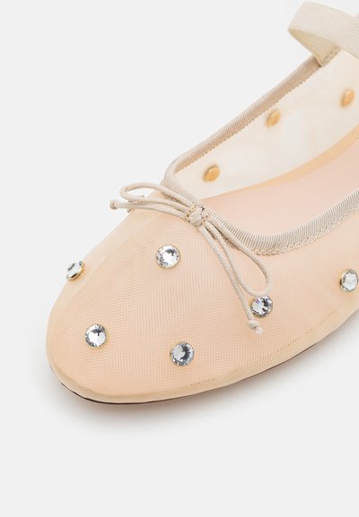 Loeffler Randall LEONIE - Ankle strap ballet pumps - cream