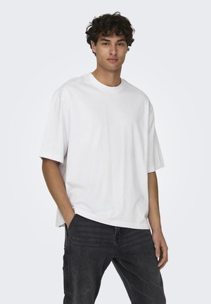 Only & Sons ONSMILLENIUM TEE - Pamata T-krekls - bright white