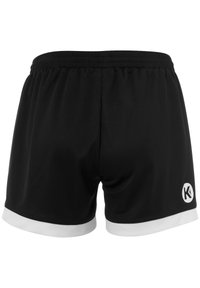 Sorte atletiske shorts med elastisk talje, hvid kant ved kanten og et cirkulært logo på nederste højre side.